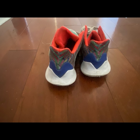 Multicoloured Nike shoes - Picture 2 of 4